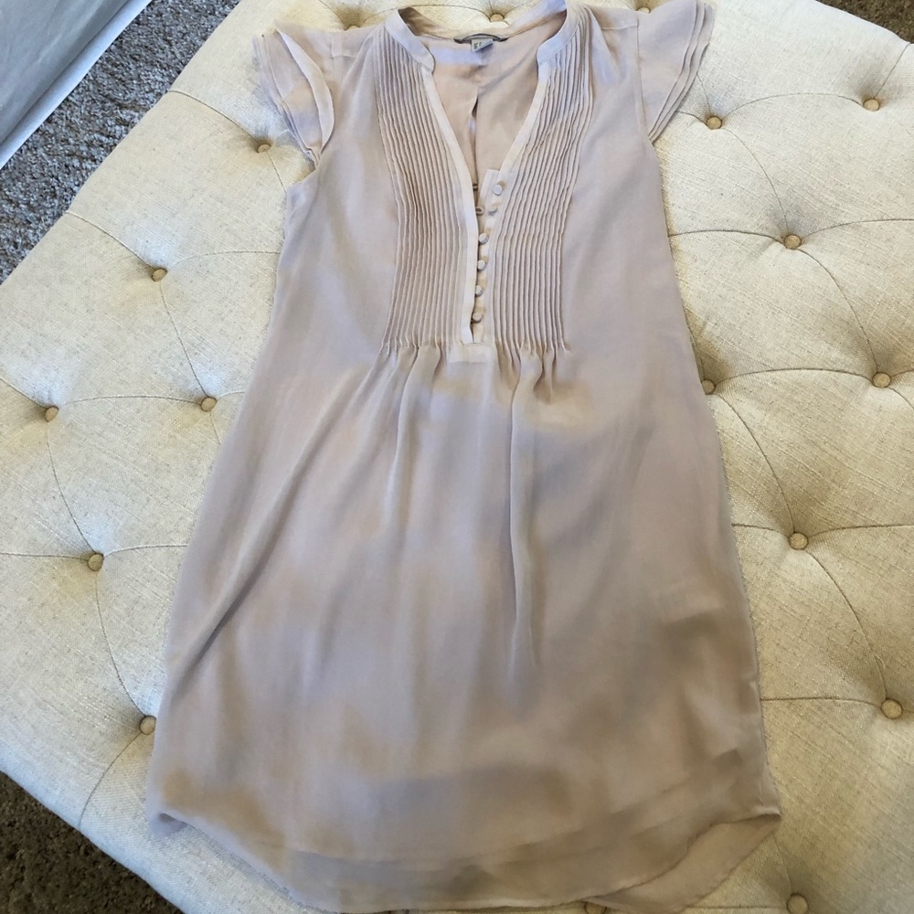 Great condition. Pale pink summer dress